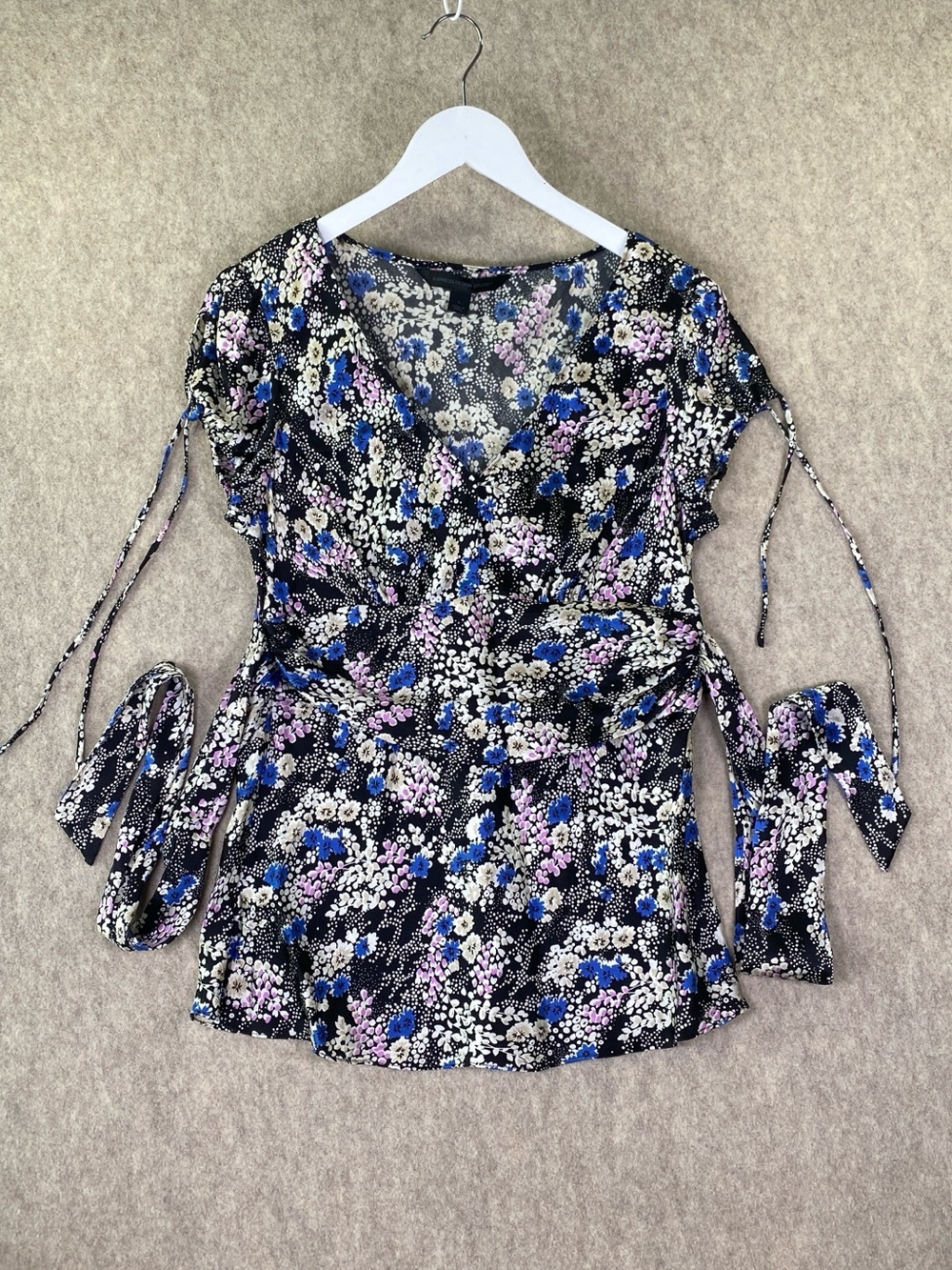 Express Floral V-Neck Tie-Sleeve and Tie Waist Short Sleeve Blouse | Size Large